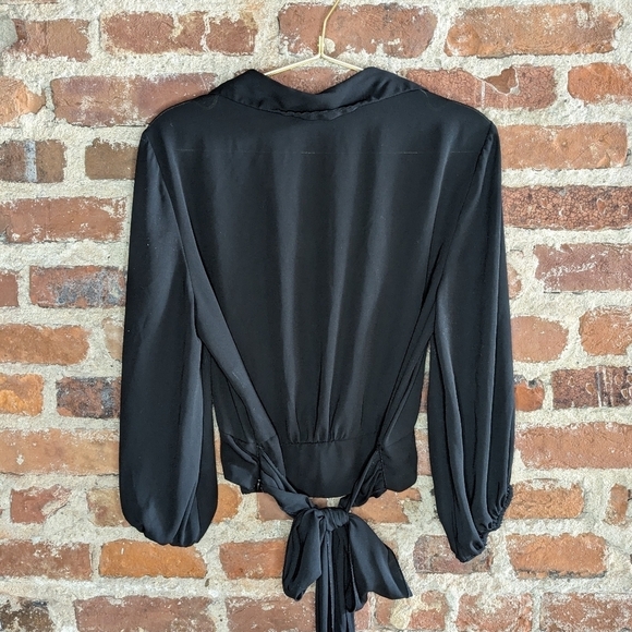 New York & Company 7th Avenue Black Wrap Flowy Top w/ Tie Waist & Side Zipper - Picture 8 of 11
